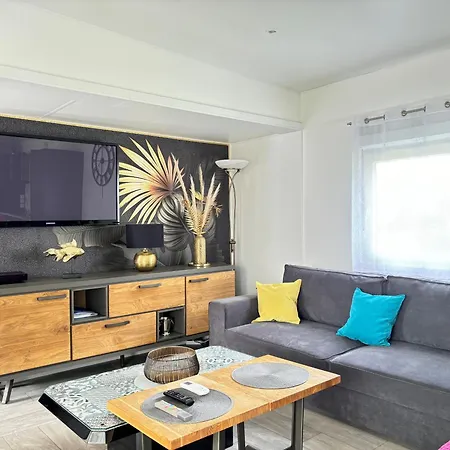 Luxe 3 Chambres, Jacuzzi, Piscine Et Parking à 12 Km Des Sables D'olonne - Fr-1-197-608 *