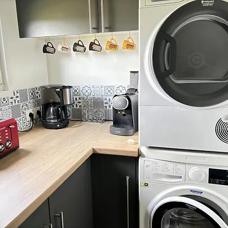 Luxe 3 Chambres, Jacuzzi, Piscine Et Parking à 12 Km Des Sables D'olonne - Fr-1-197-608 *