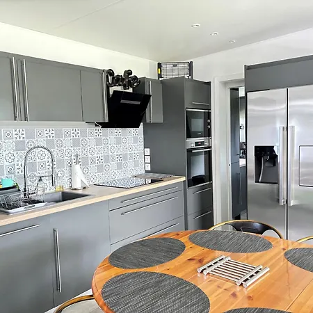 Luxe 3 Chambres, Jacuzzi, Piscine Et Parking à 12 Km Des Sables D'olonne - Fr-1-197-608 Sainte-Foy (Vendee)