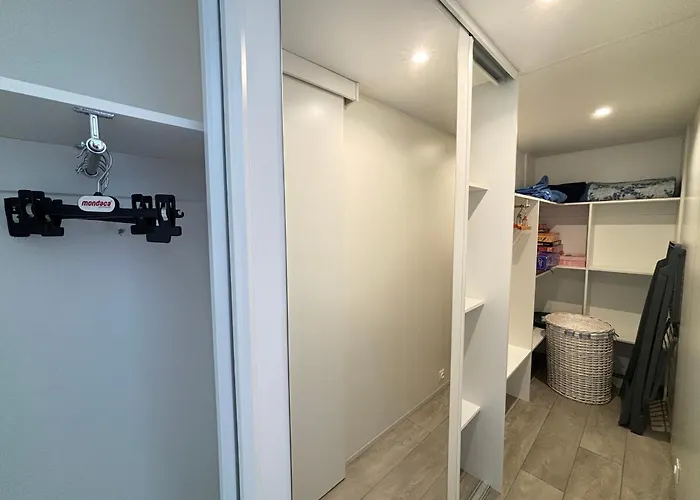 샬레 Luxe 3 Chambres, Jacuzzi, Piscine Et Parking A 12 Km Des Sables D'olonne - Fr-1-197-608 *