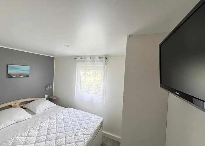 샬레 Luxe 3 Chambres, Jacuzzi, Piscine Et Parking A 12 Km Des Sables D'olonne - Fr-1-197-608 Sainte-Foy (Vendee)