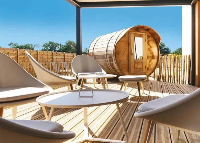 Luxe 3 Chambres, Jacuzzi, Piscine Et Parking A 12 Km Des Sables D'olonne - Fr-1-197-608 샬레