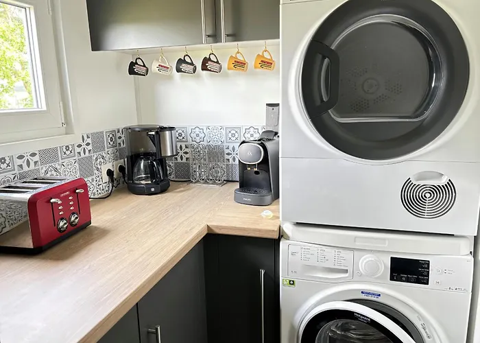 Luxe 3 Chambres, Jacuzzi, Piscine Et Parking A 12 Km Des Sables D'olonne - Fr-1-197-608 *